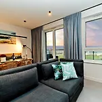 Blueapart Na Plazy Apartment
